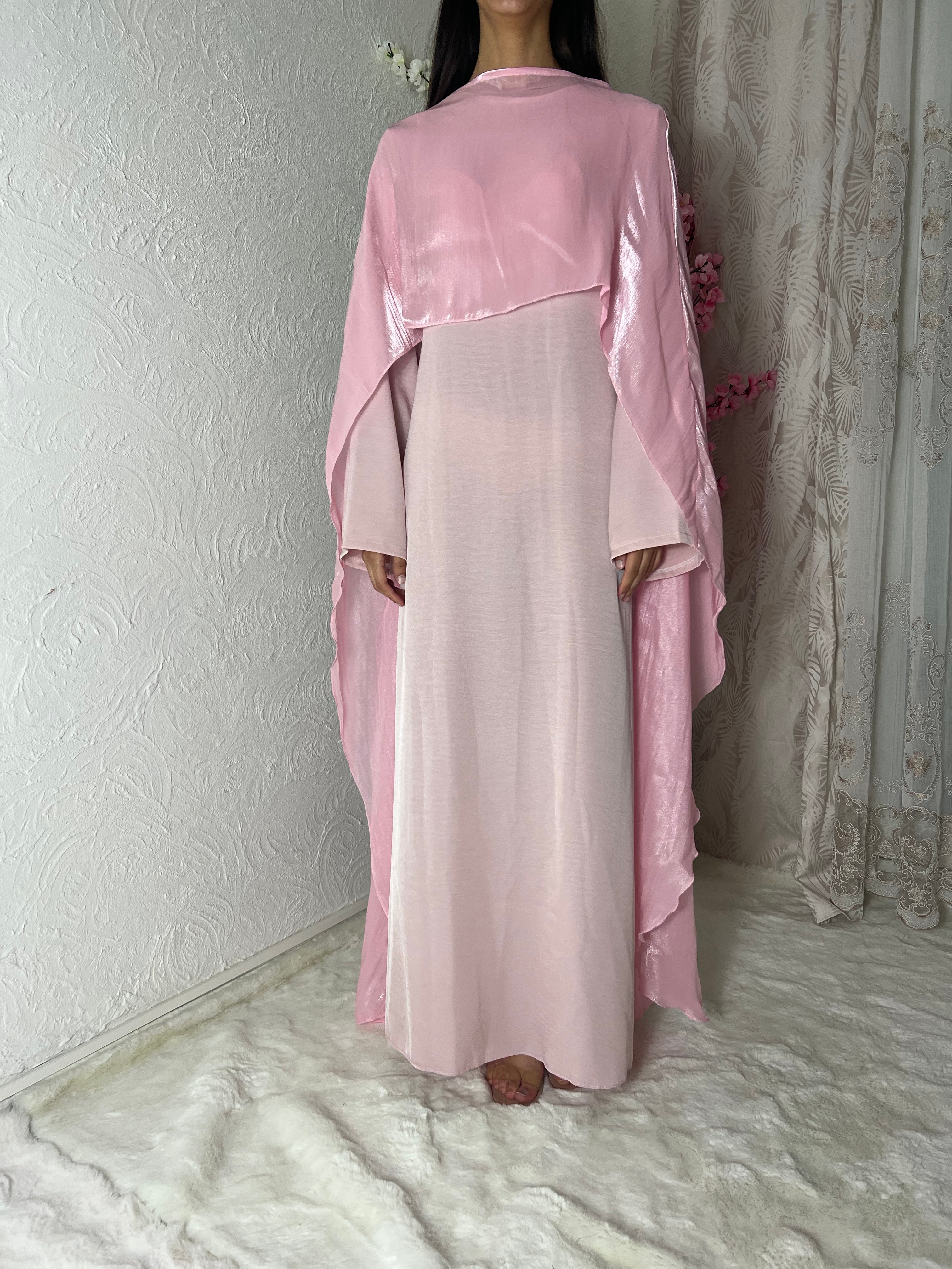 Robe longue à voilages