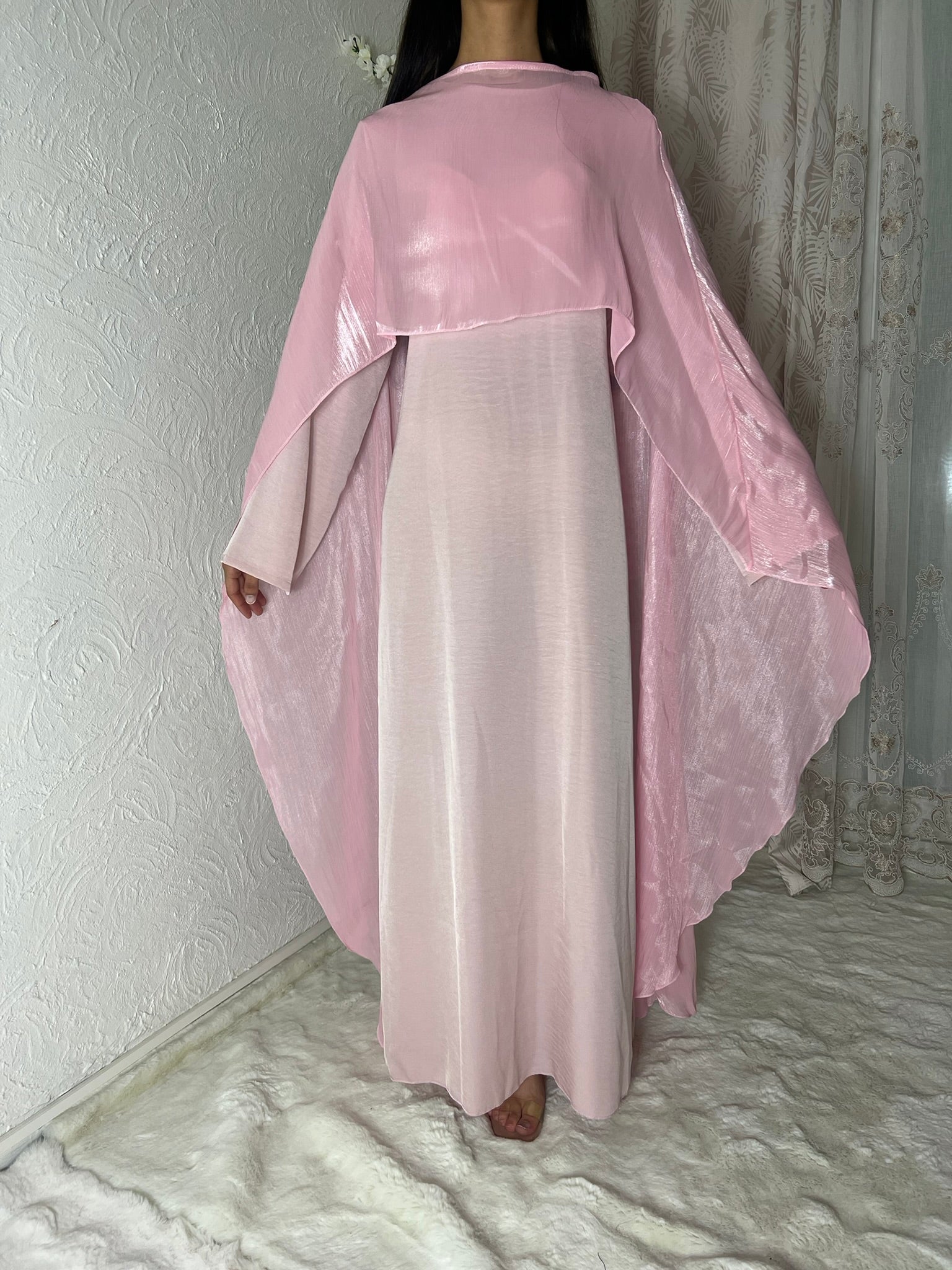 Robe longue à voilages