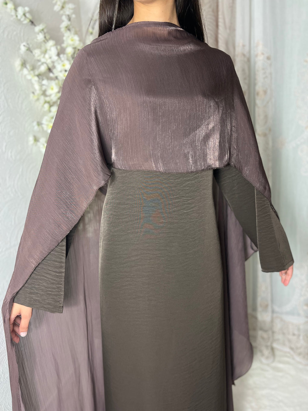 Robe longue à voilages