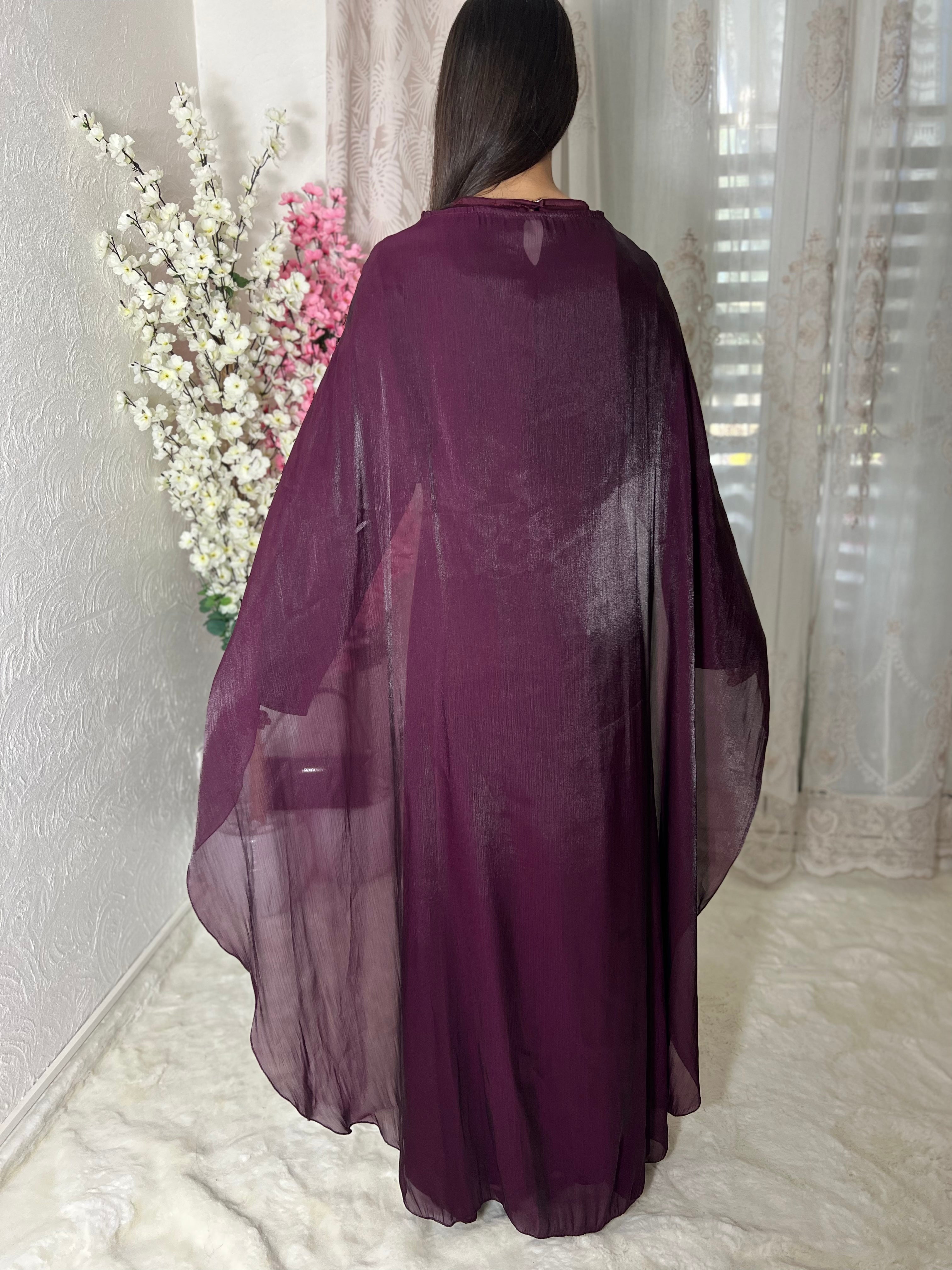 Robe longue à voilages