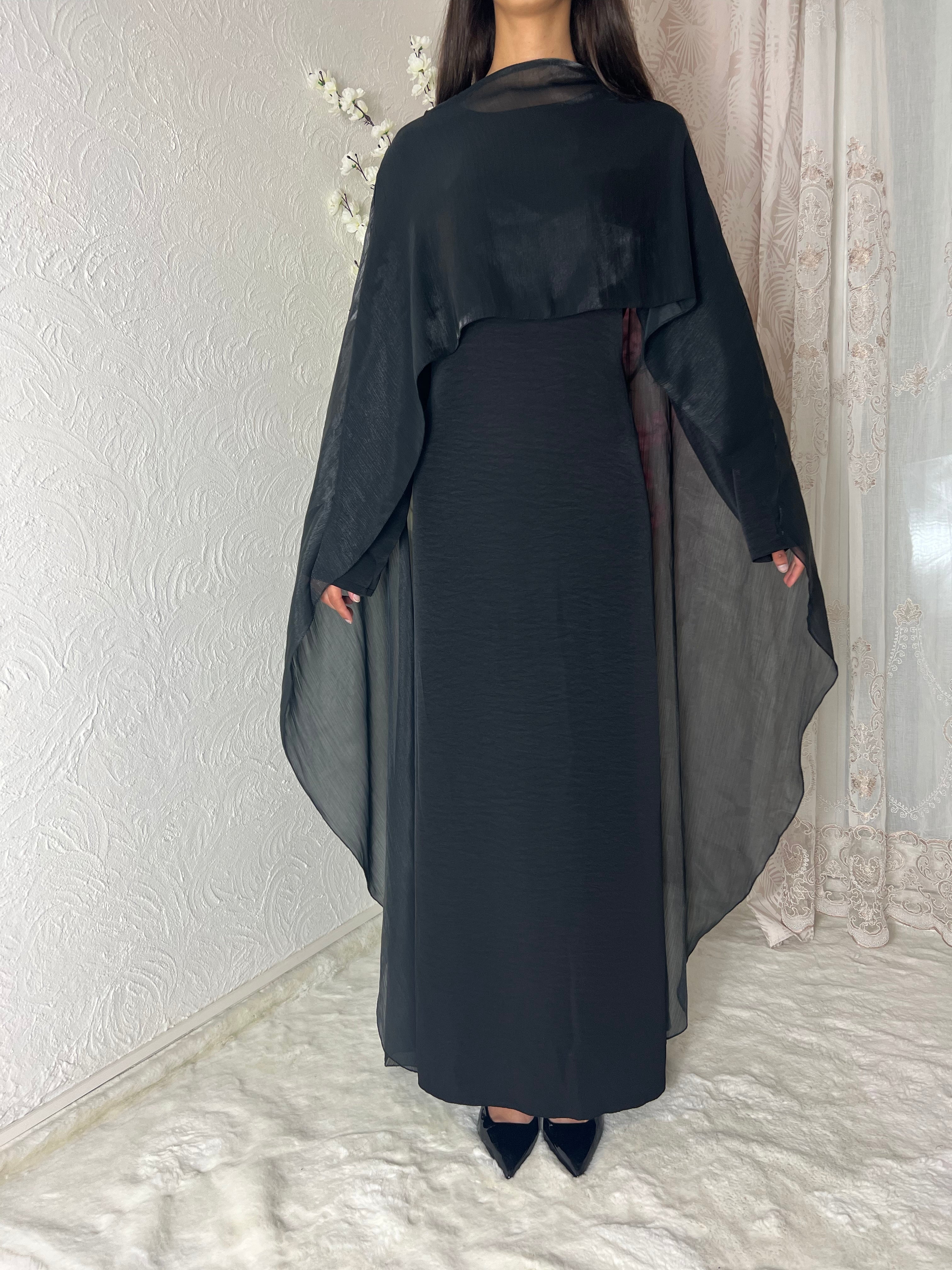 Robe longue à voilages