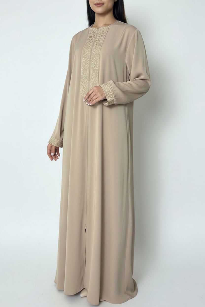 Robe création faite main avec calligraphies arabe