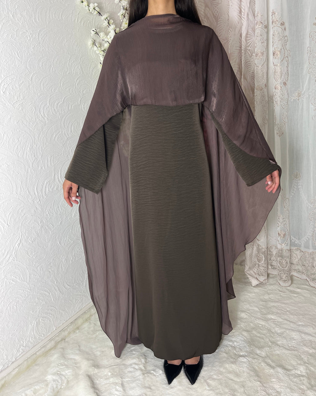 Robe longue à voilages