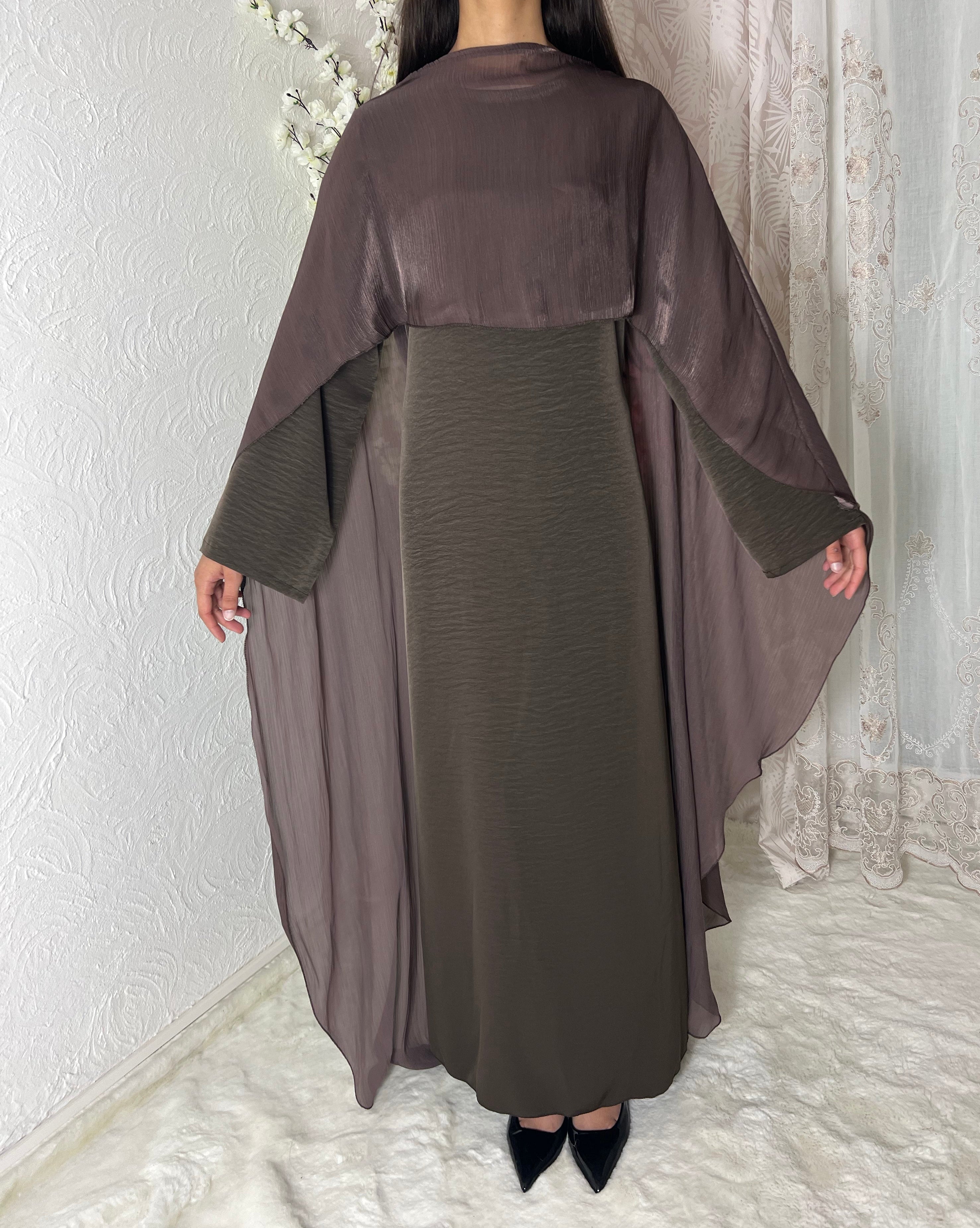Robe longue à voilages