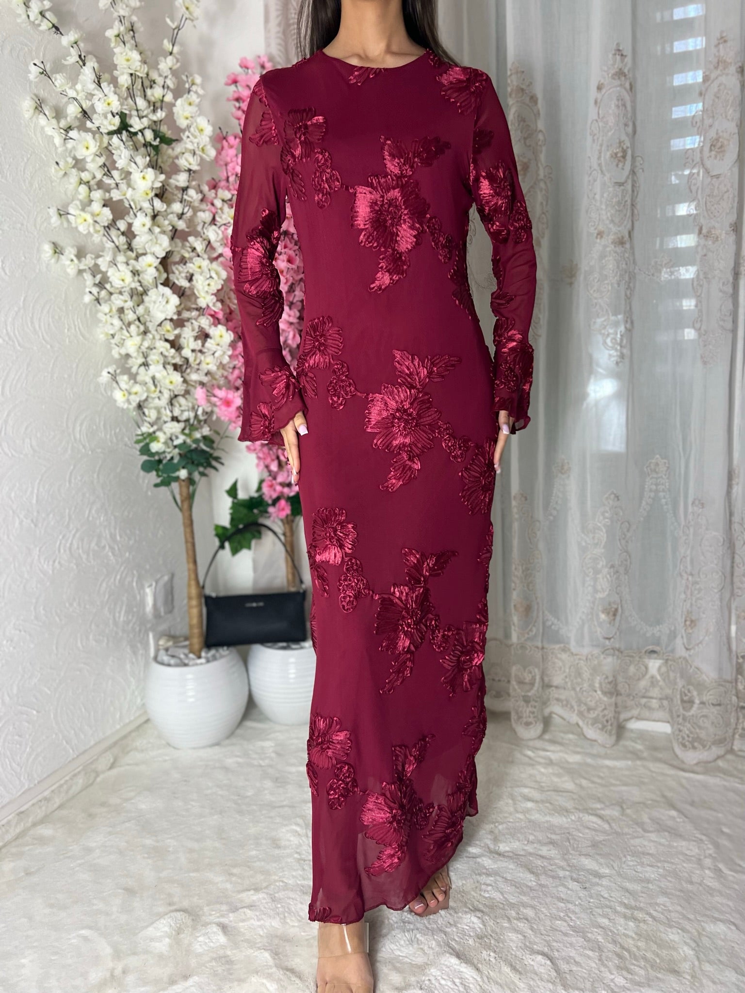 Robes longues à fleurs nacrées