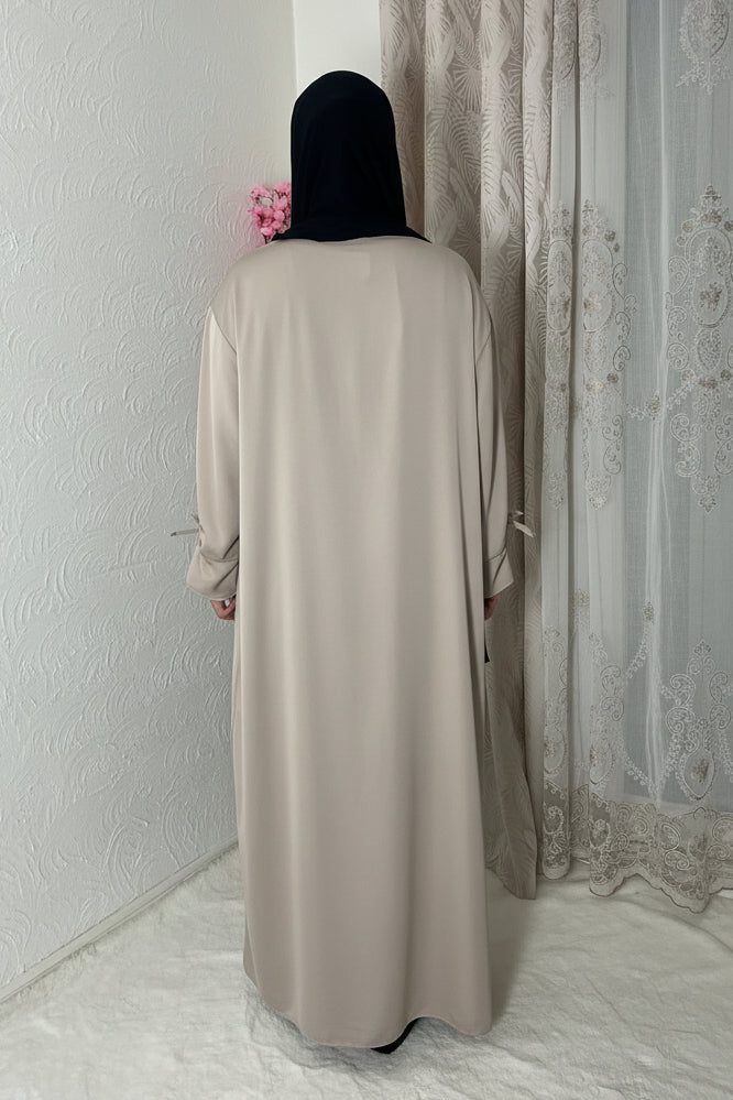 Robe longue avec manches doublée en dentelles