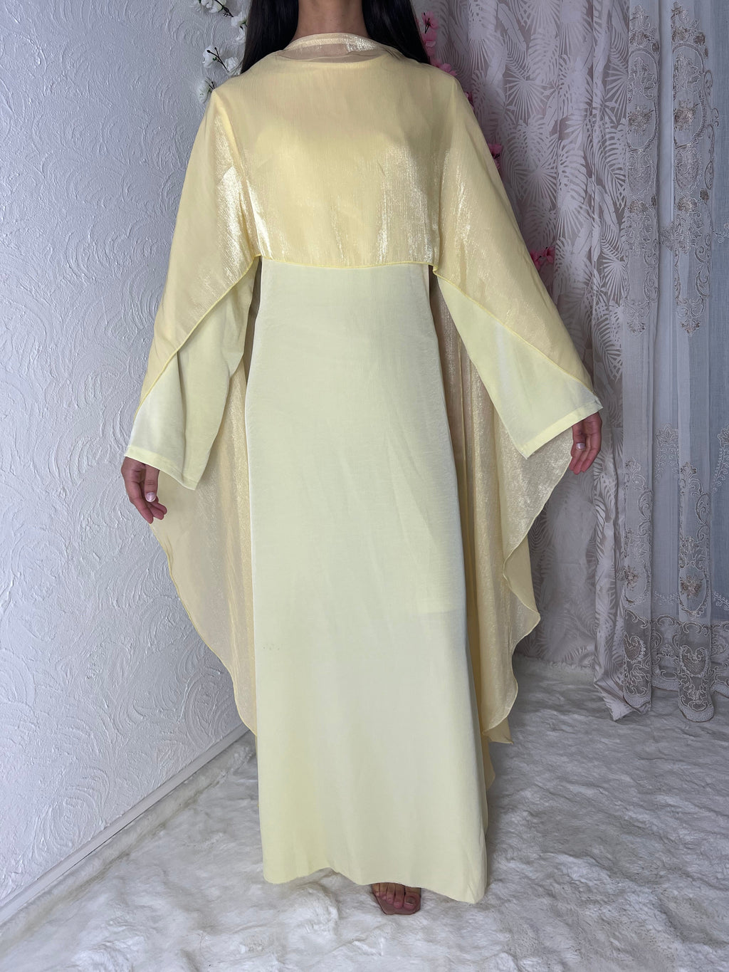 Robe longue à voilages